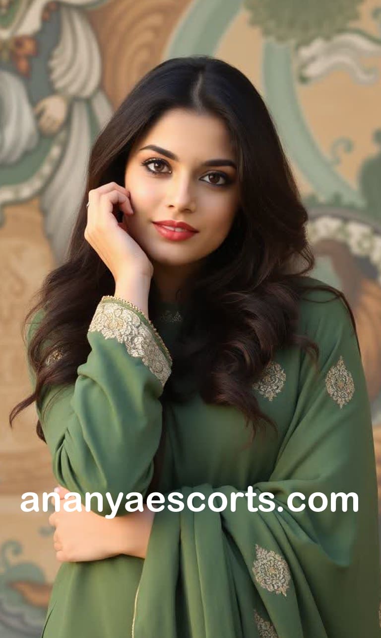 Call Girls in Chhattarpur